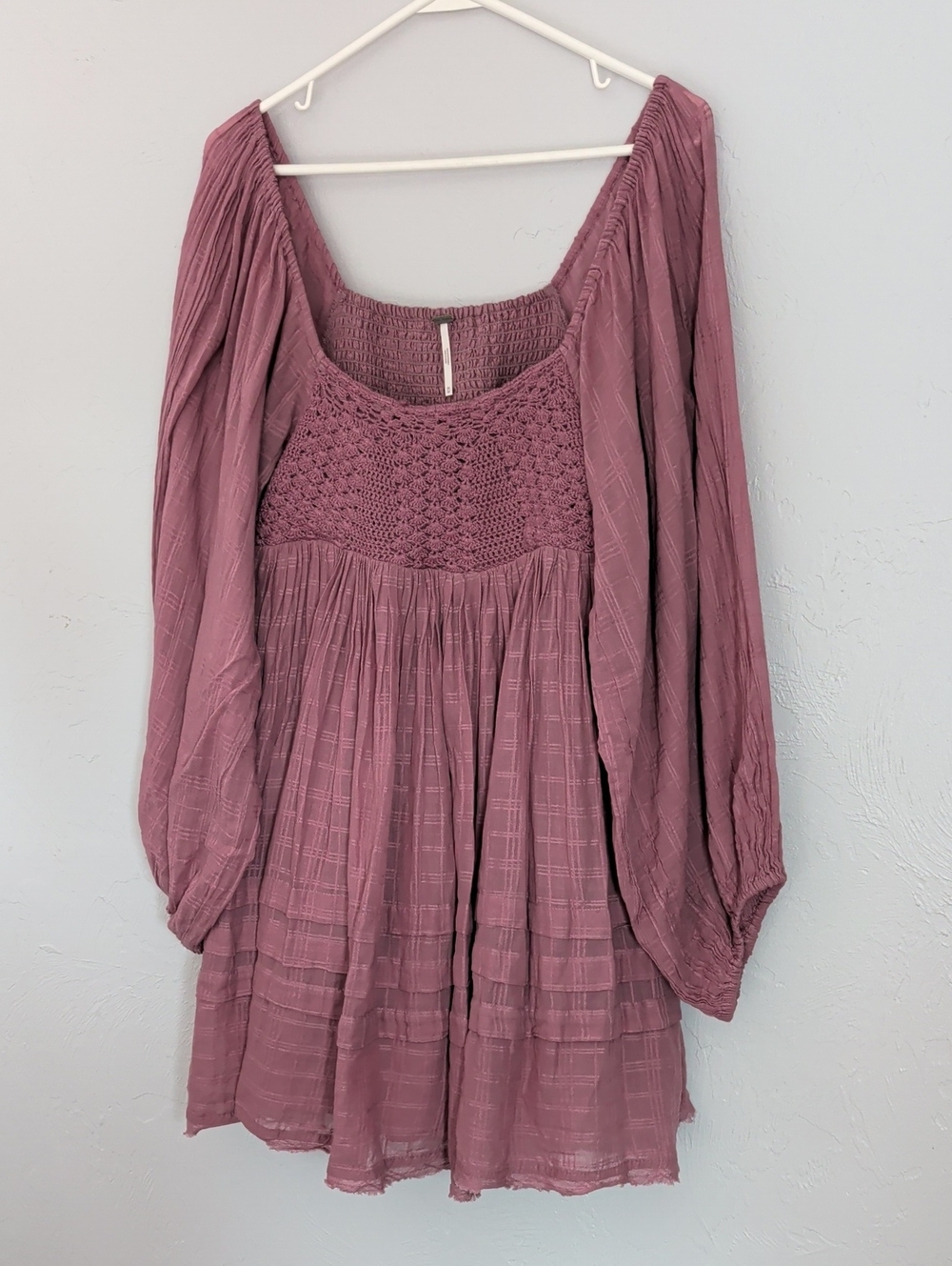 Free People Ari Smocked Crocheted Blush Pink Mini Dress Women's Size Med - Picture 3 of 11